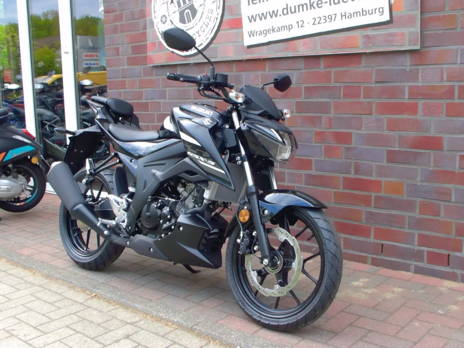 Suzuki GSX-S125