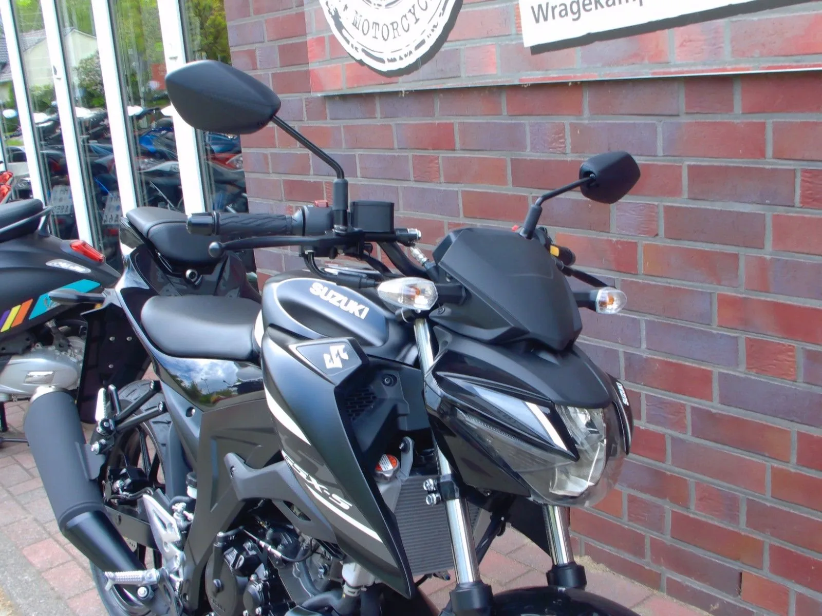 Suzuki GSX-S125