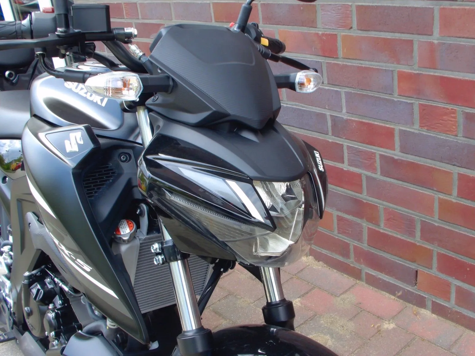 Suzuki GSX-S125