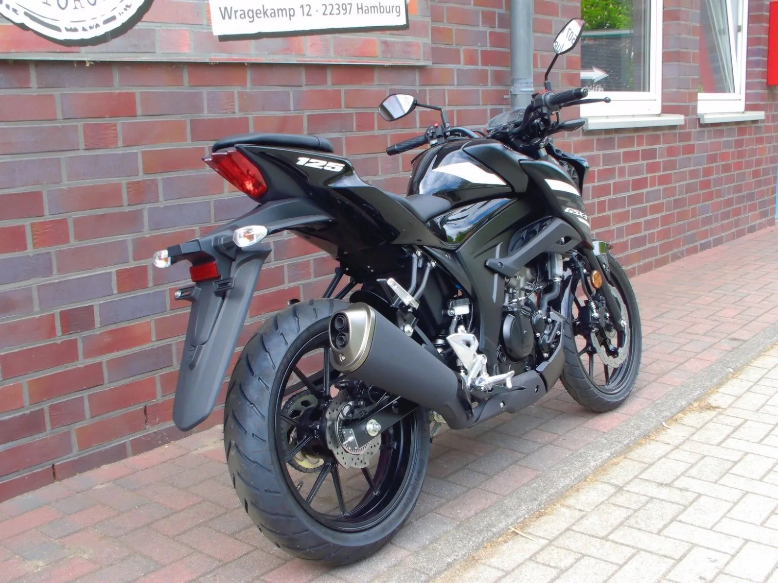 Suzuki GSX-S125