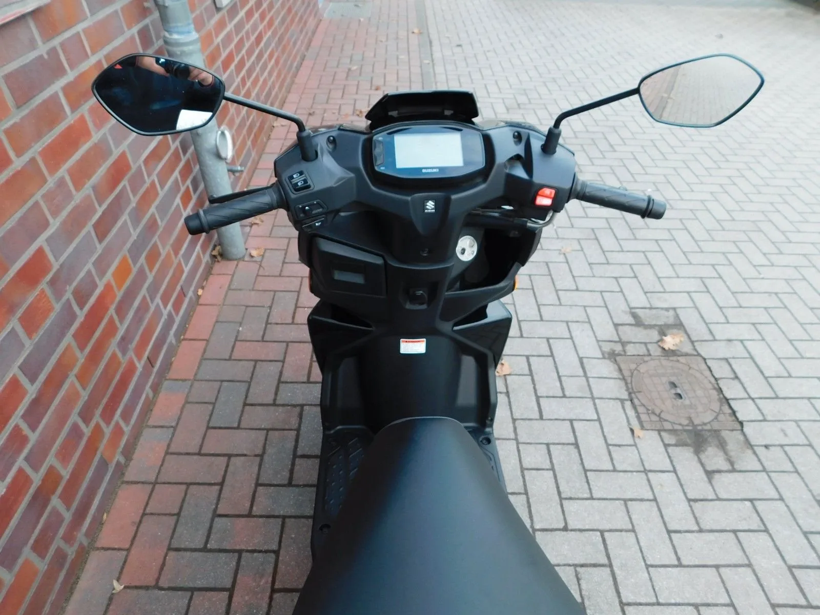 Suzuki Avenis 125