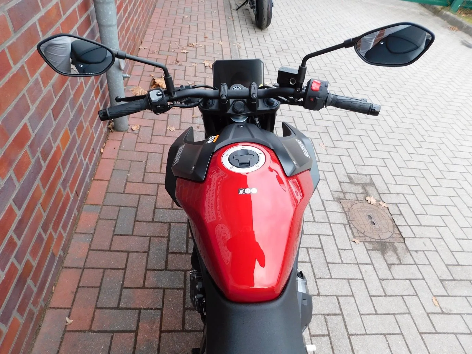 Suzuki GSX-8S