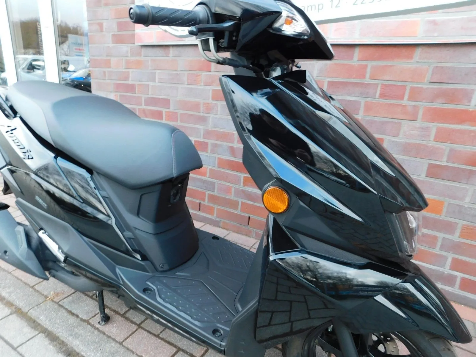 Suzuki Avenis 125