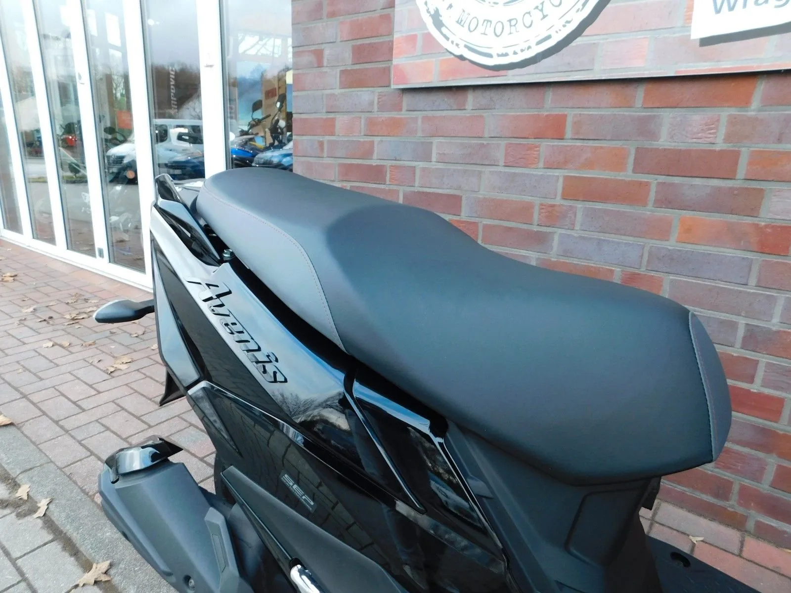 Suzuki Avenis 125