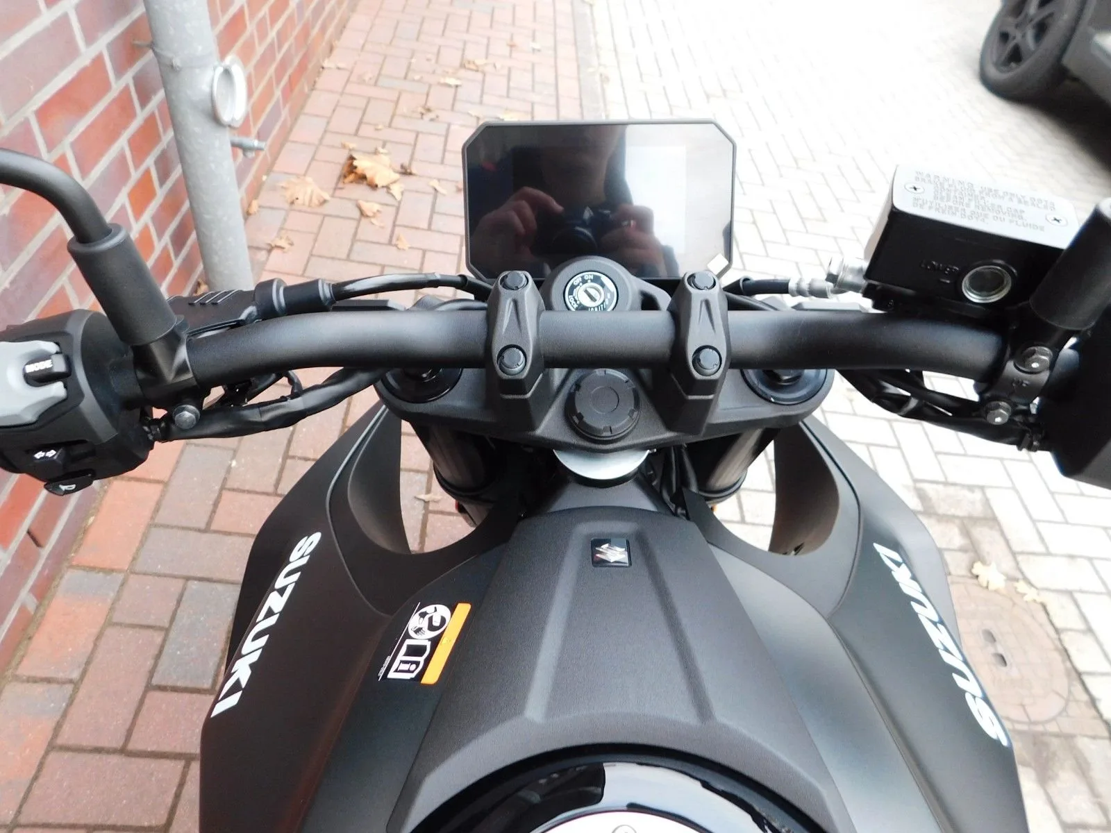 Suzuki GSX-8S