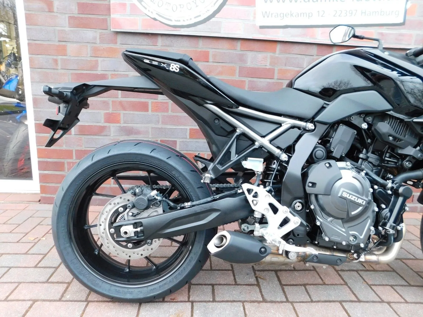 Suzuki GSX-8S