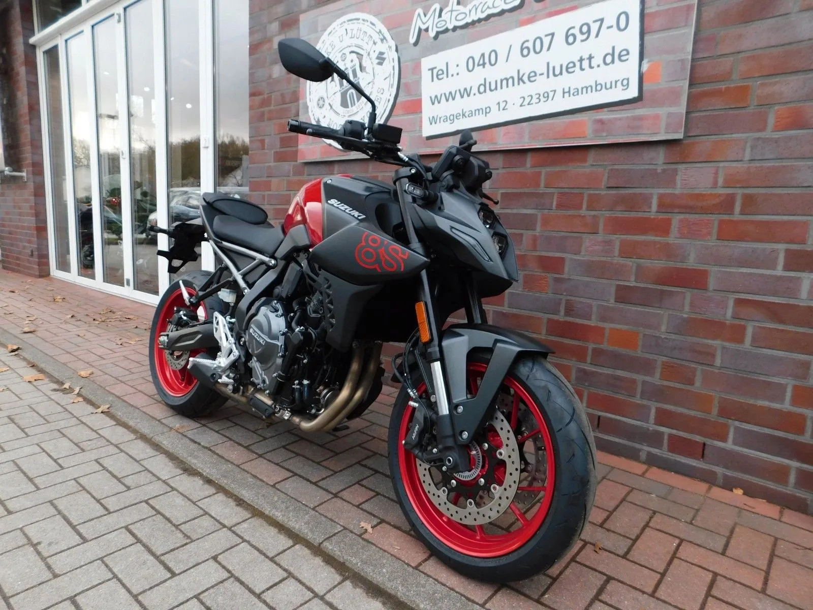 Suzuki GSX-8S