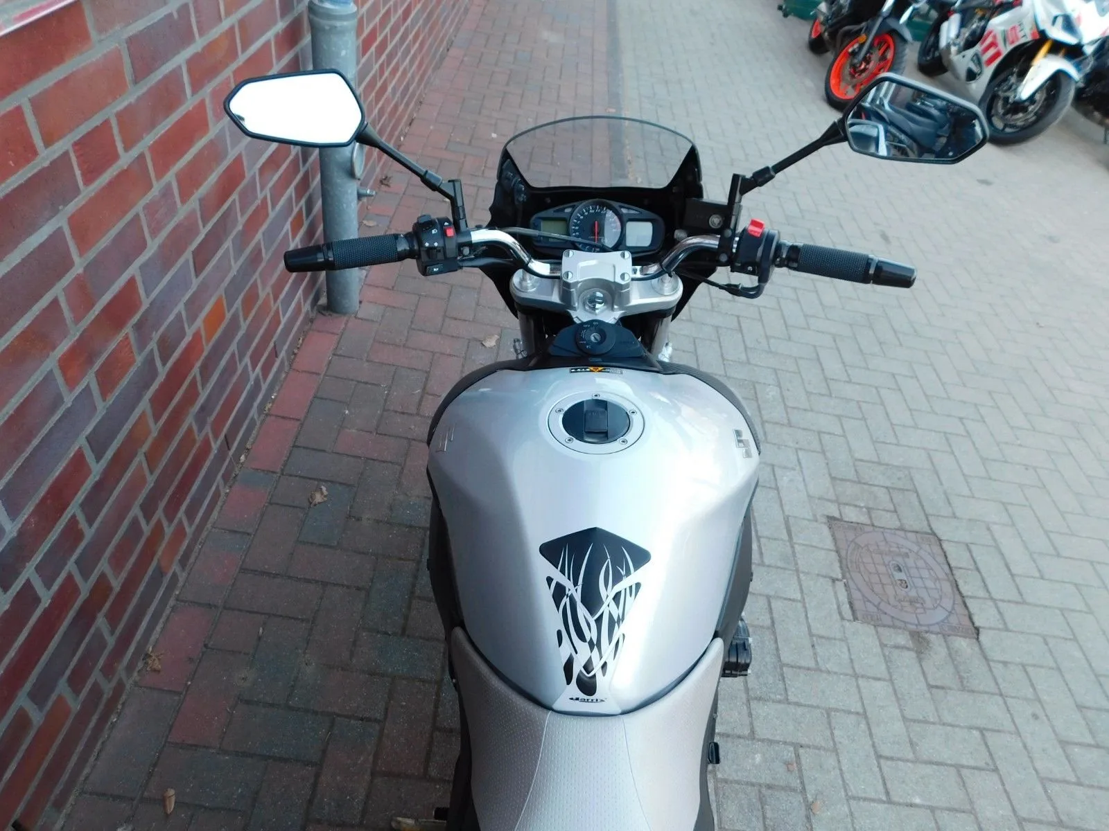 Suzuki GSR 600 ABS