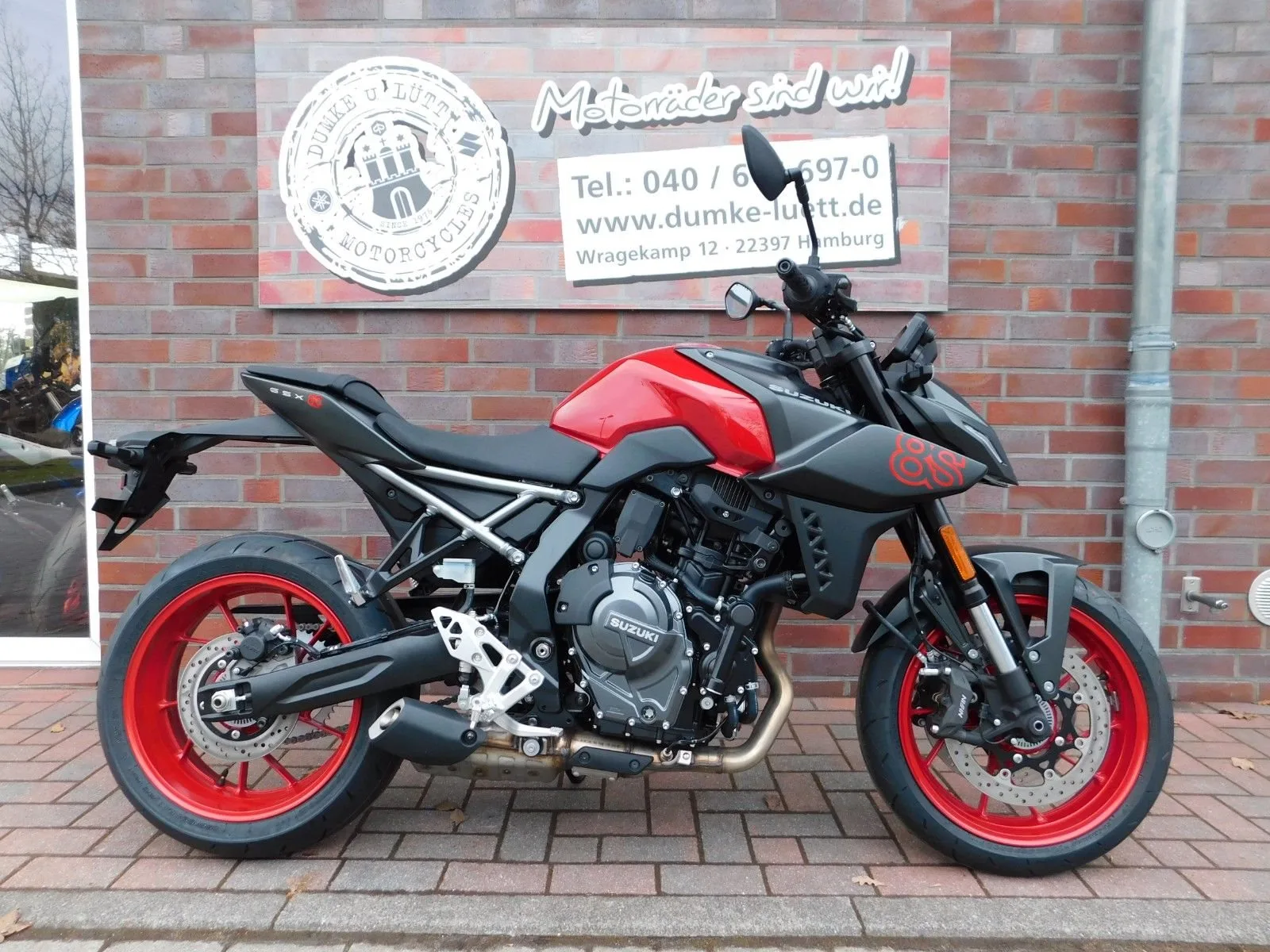 Suzuki GSX-8S