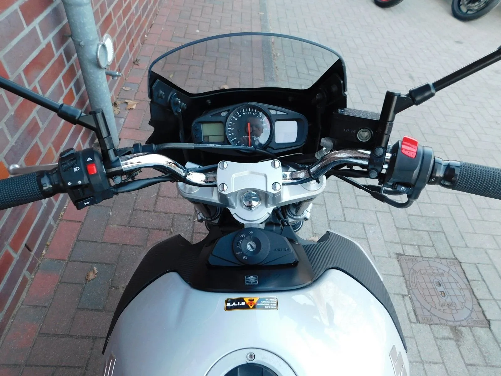 Suzuki GSR 600 ABS