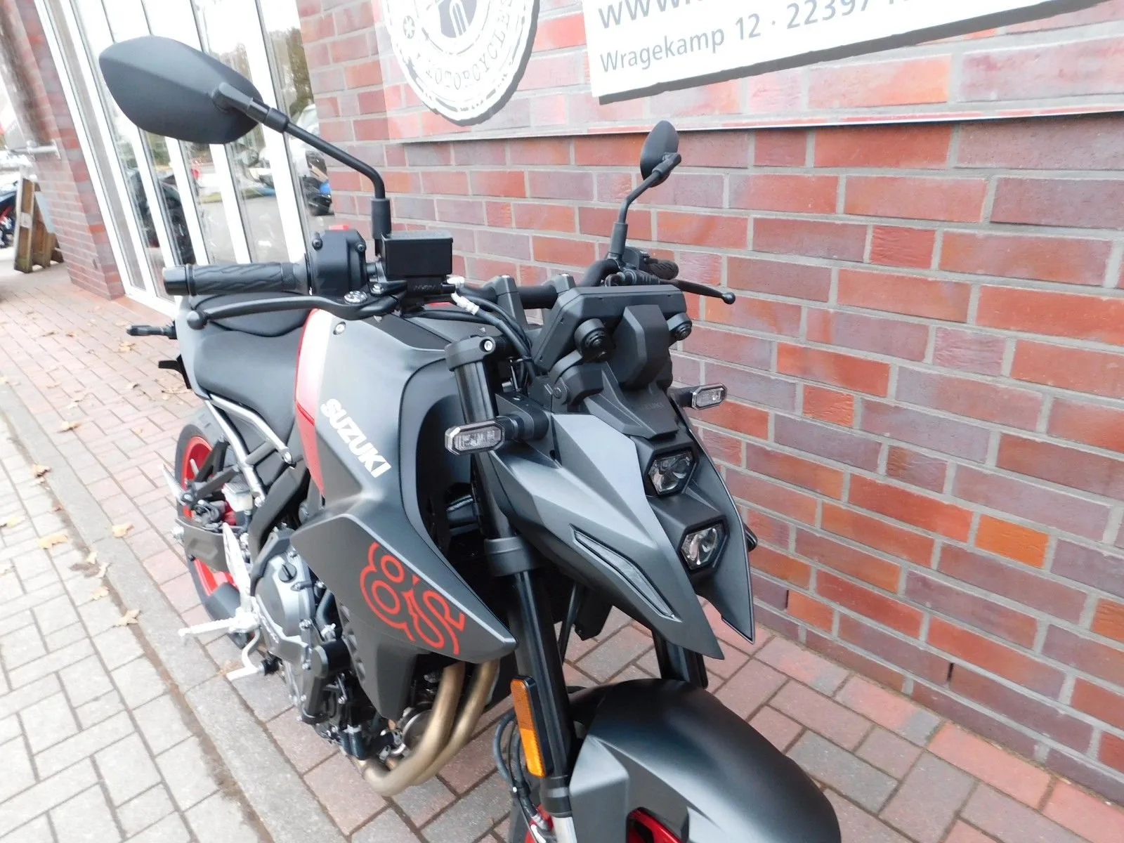 Suzuki GSX-8S