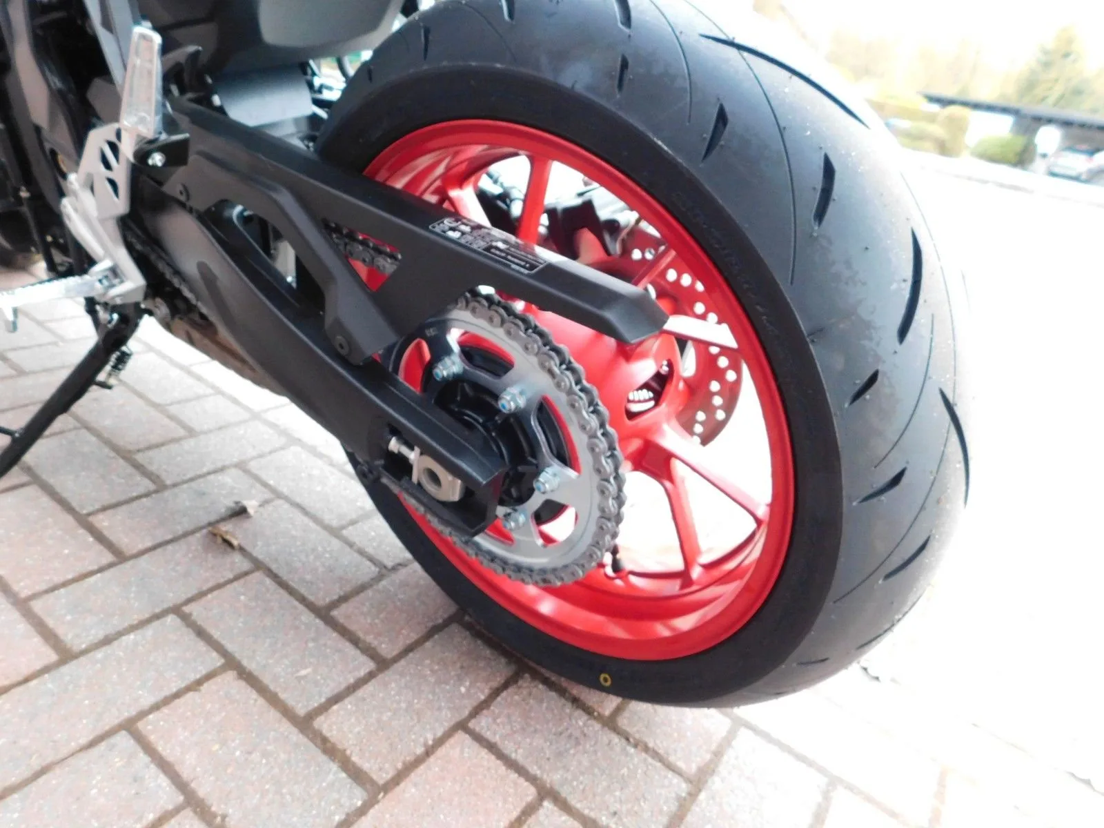Suzuki GSX-8S