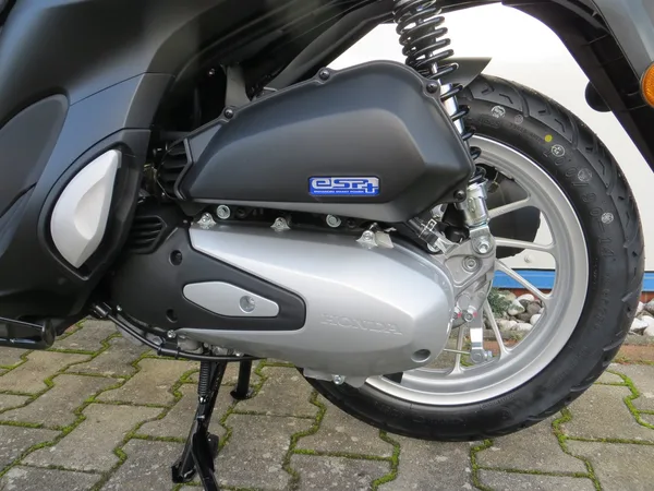 Honda SH Mode 125 Neu - Am Lager - Finanzierung ab 49,- € mtl.\*