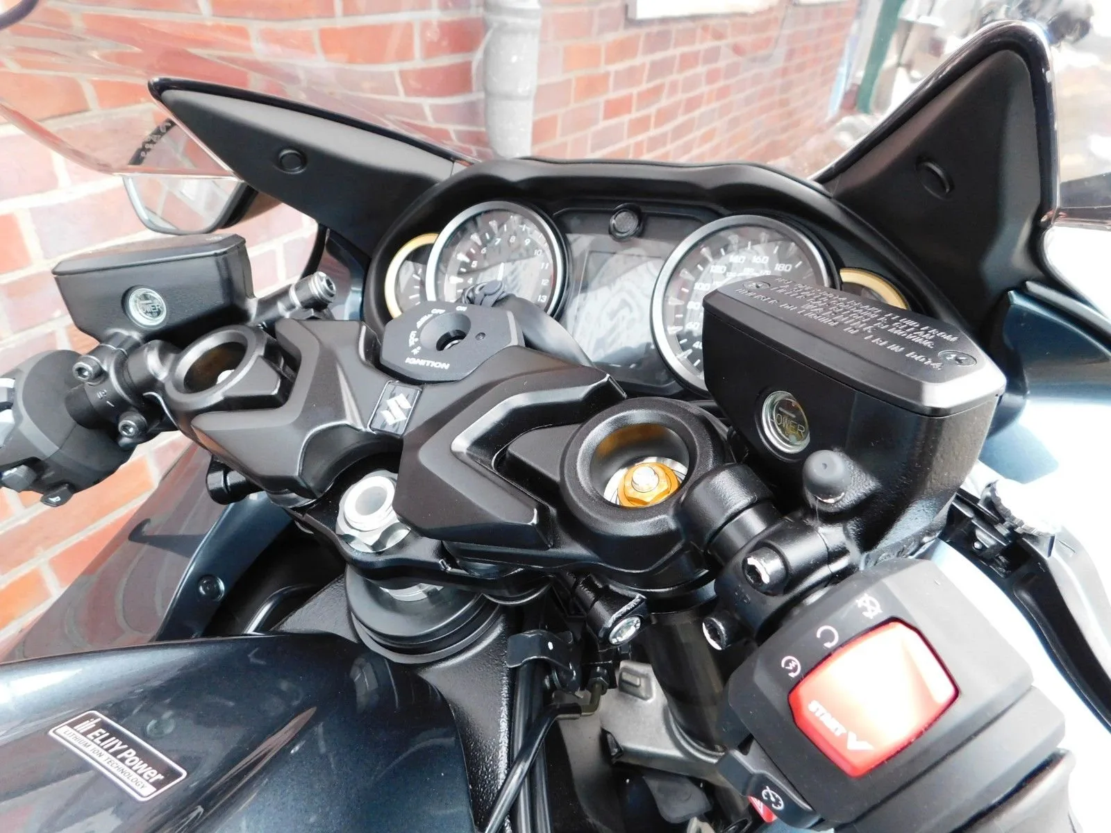 Suzuki GSX 1300 R
