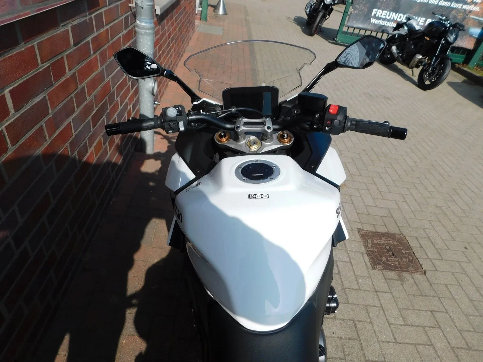 Suzuki GSX-S1000GT