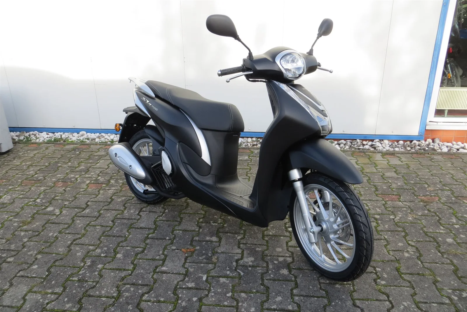 Honda SH Mode 125 Neu - Am Lager - Finanzierung ab 49,- € mtl.\*