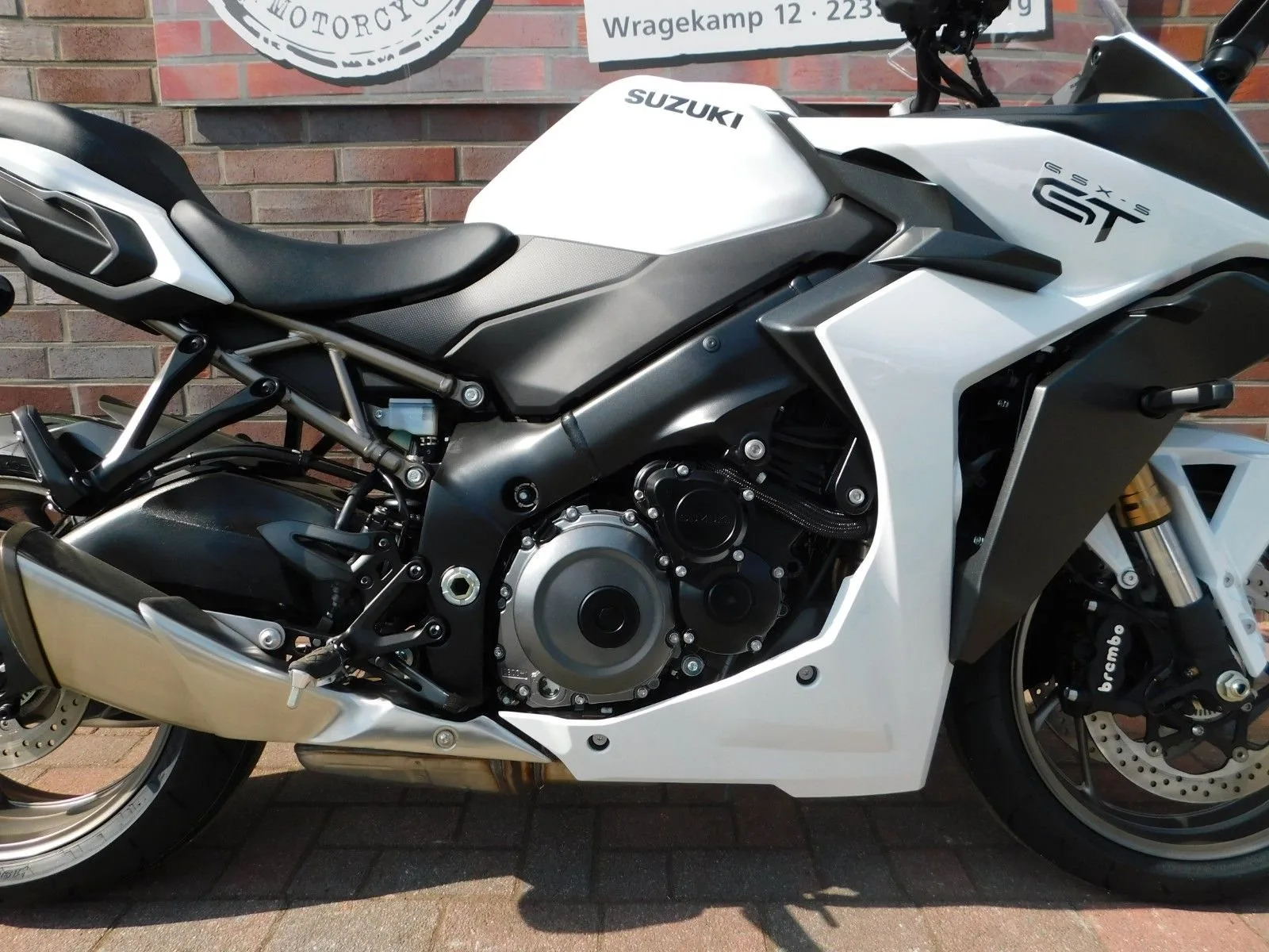 Suzuki GSX-S1000GT