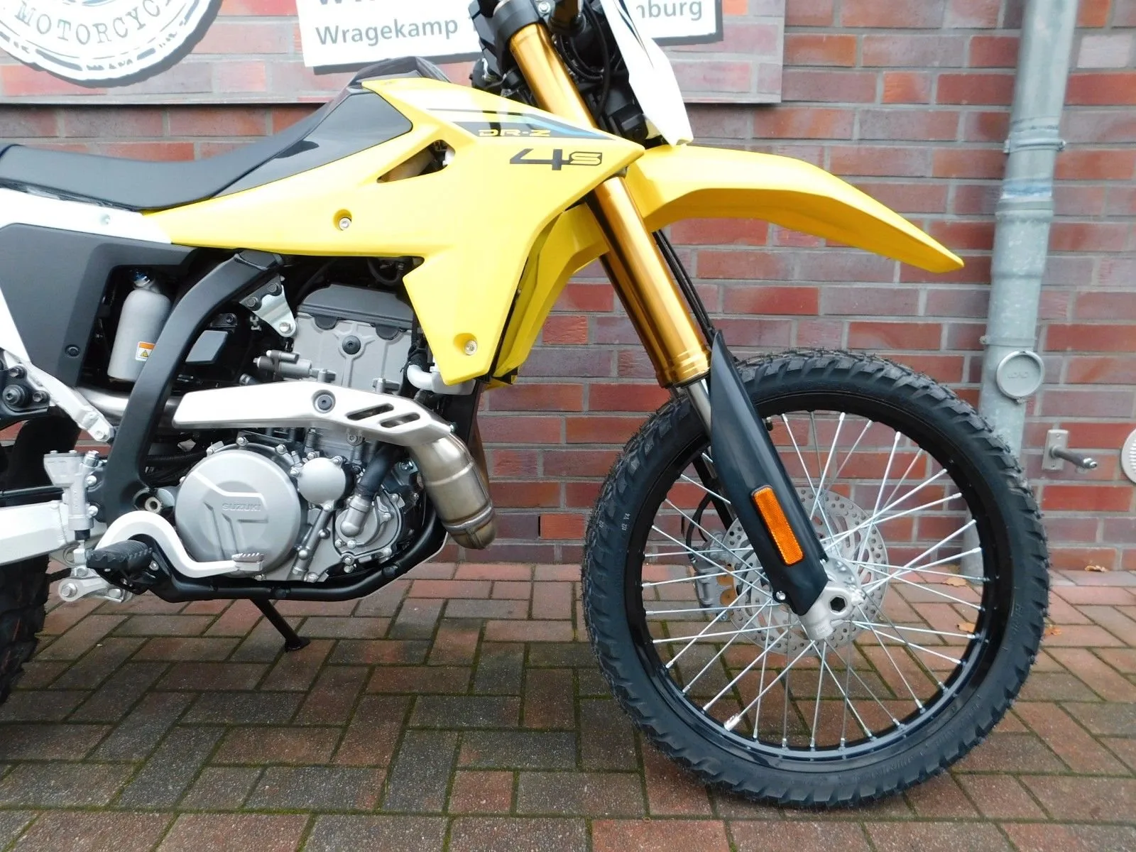 Suzuki DR-Z4S