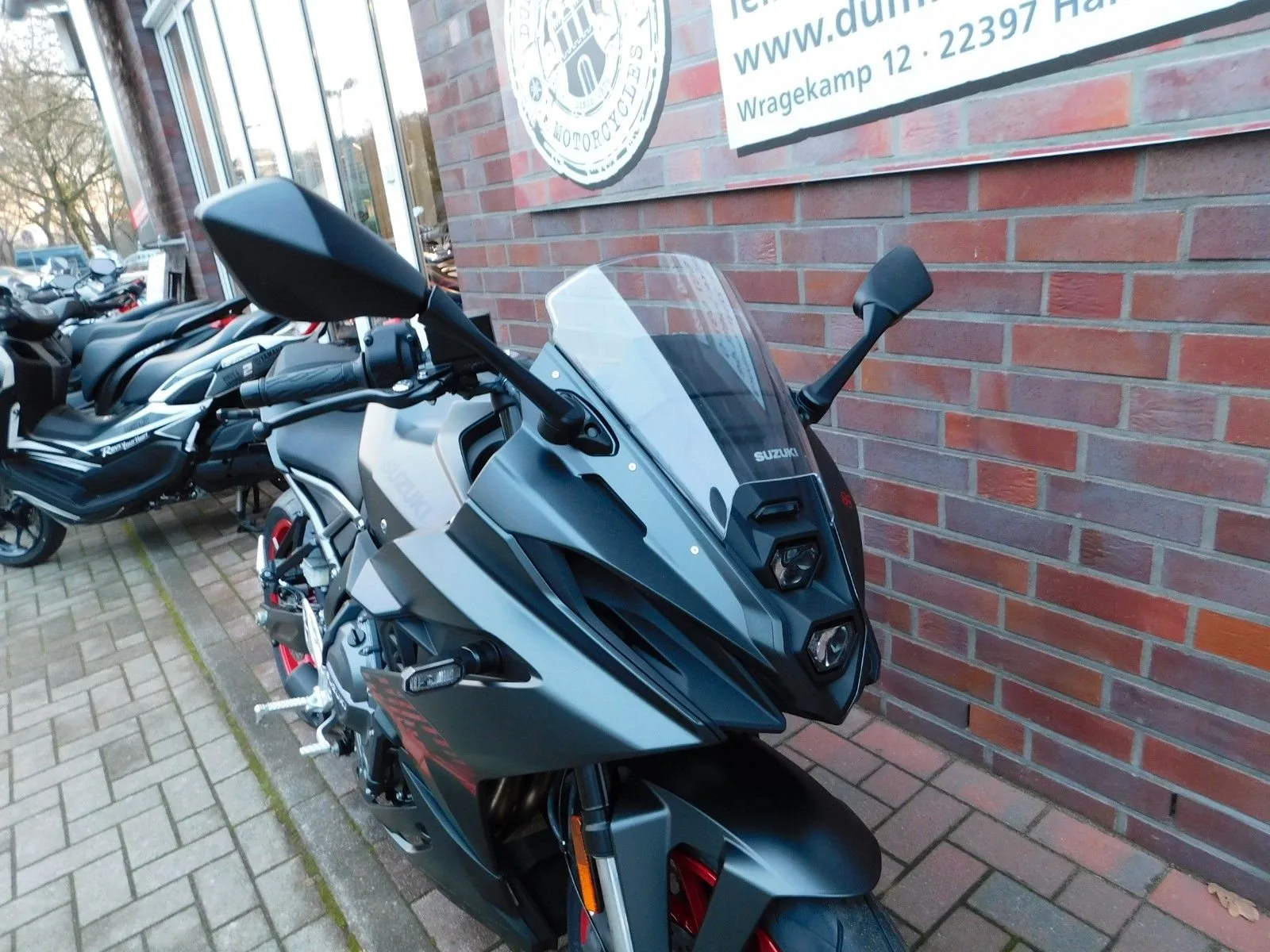 Suzuki GSX-8R