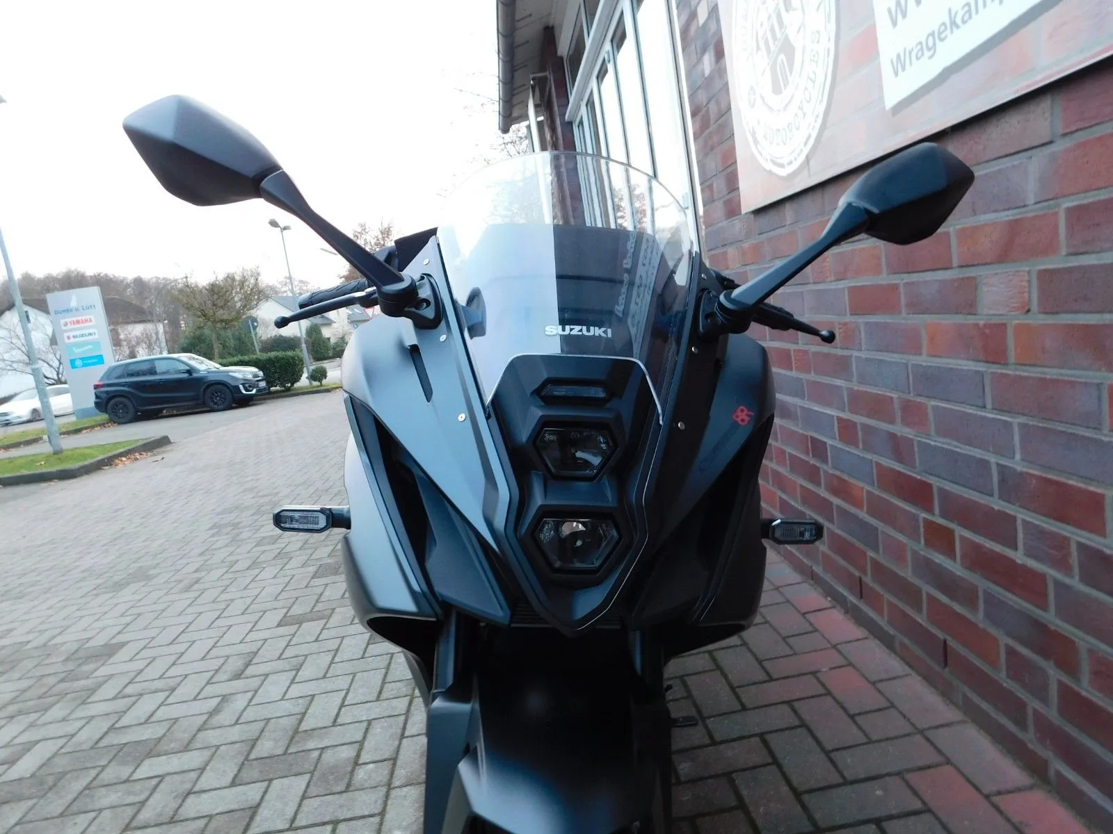 Suzuki GSX-8R