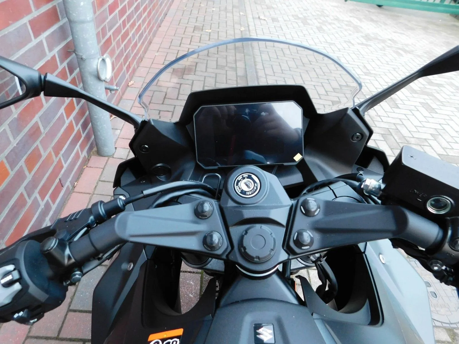 Suzuki GSX-8R