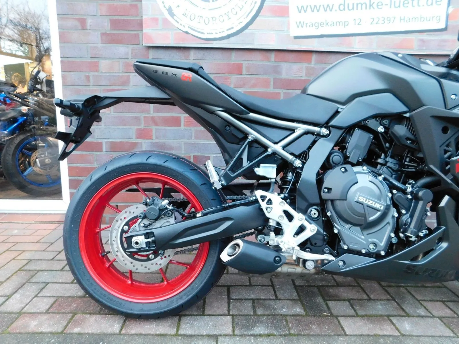 Suzuki GSX-8R