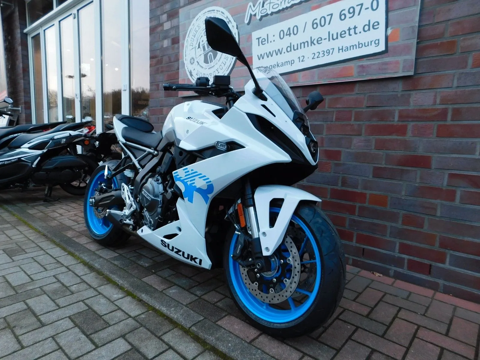 Suzuki GSX-8R