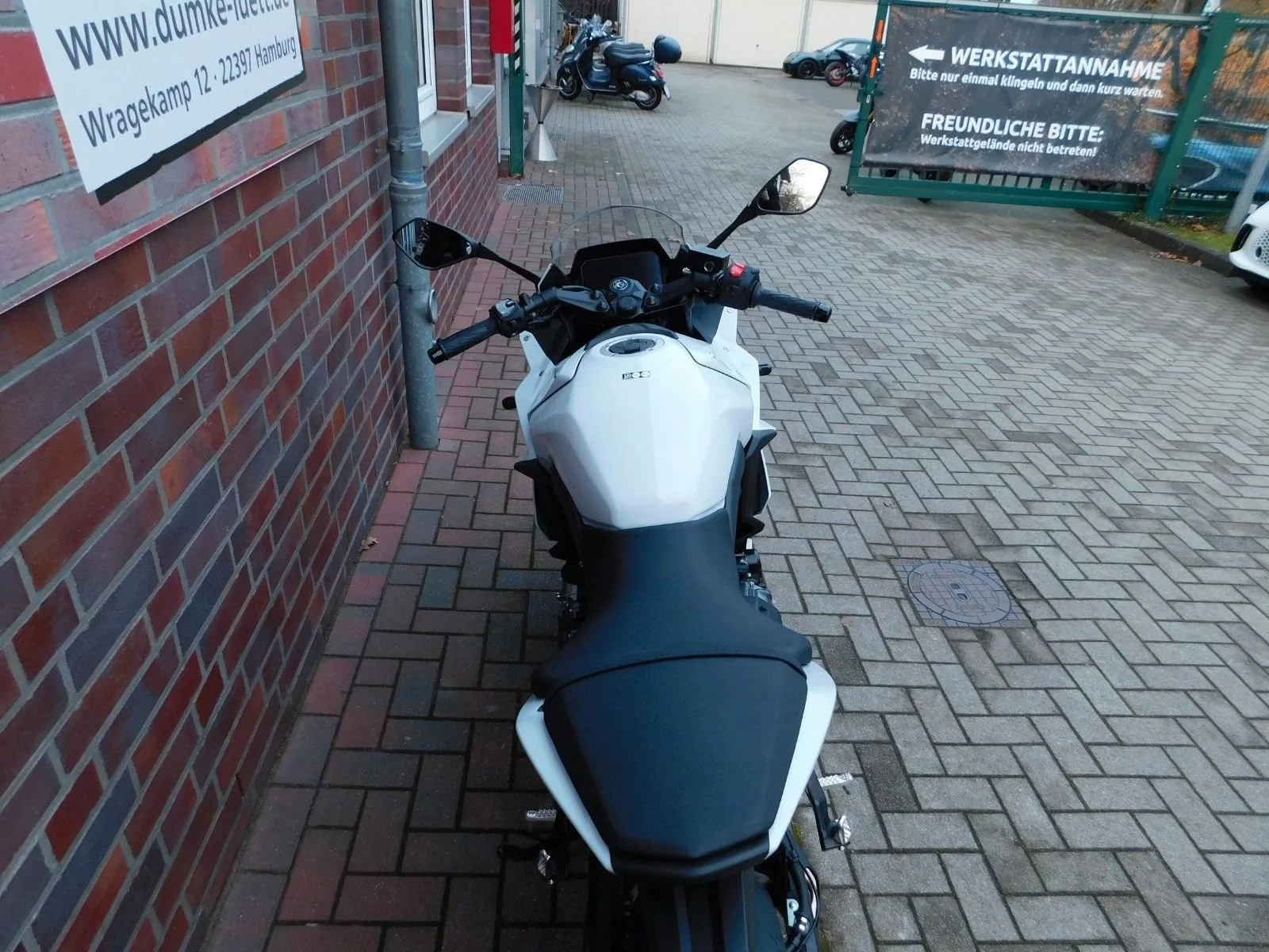 Suzuki GSX-8R