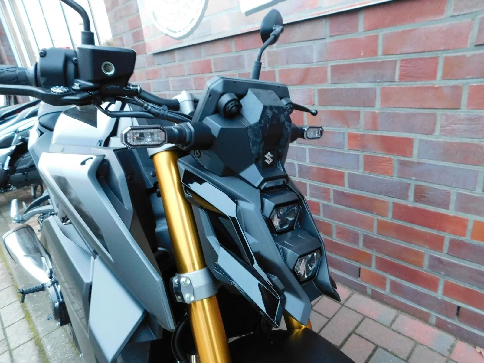 Suzuki GSX-S1000