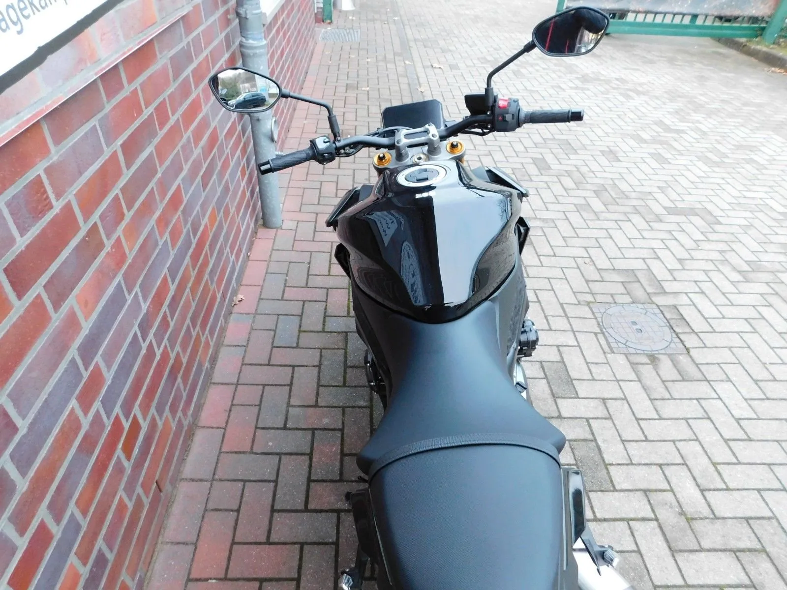 Suzuki GSX-S1000