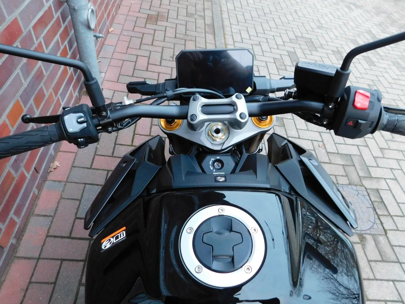 Suzuki GSX-S1000