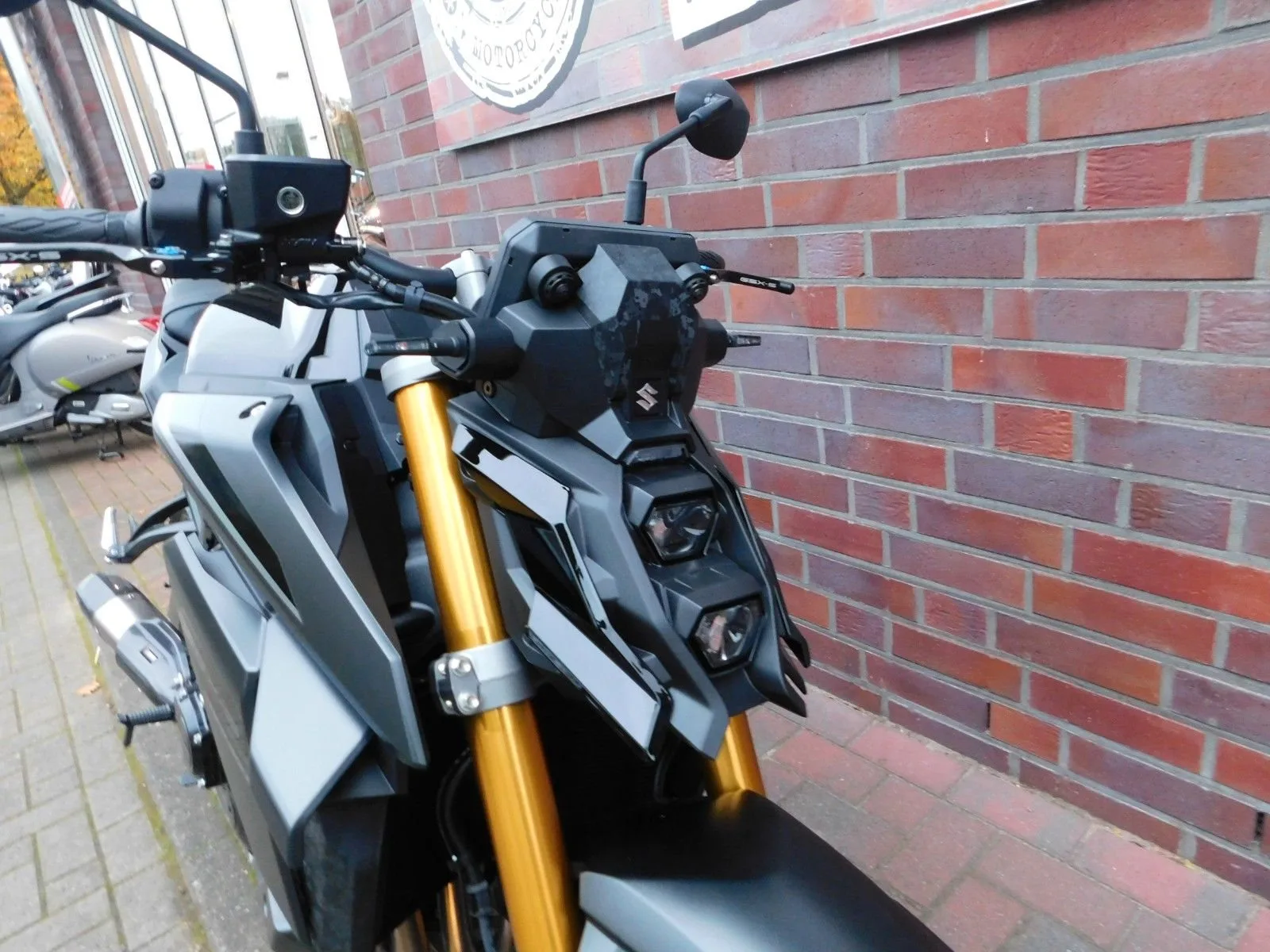 Suzuki GSX-S1000