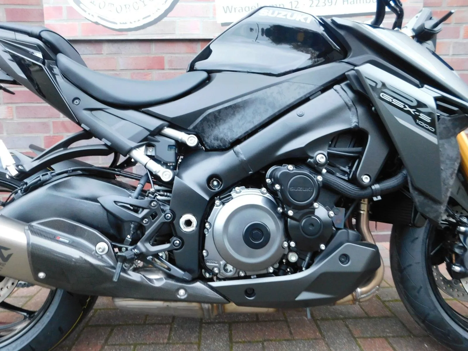 Suzuki GSX-S1000