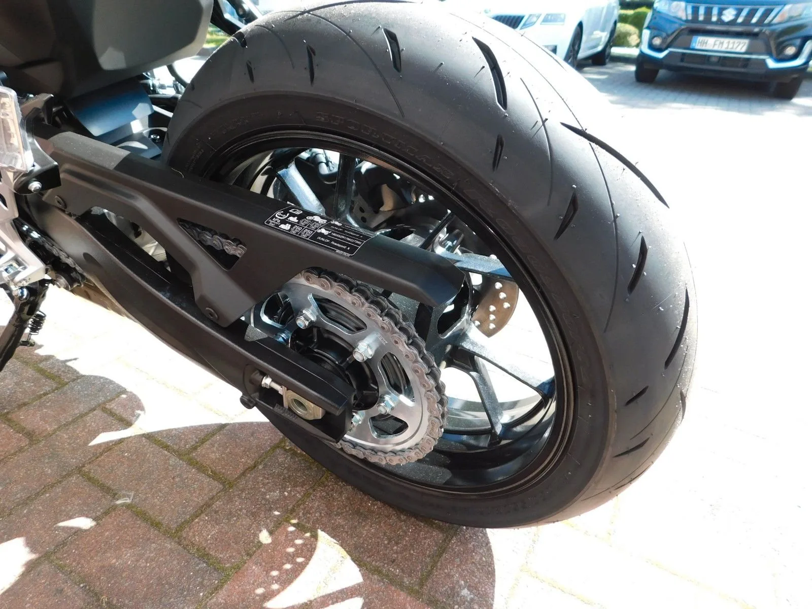 Suzuki GSX-8T