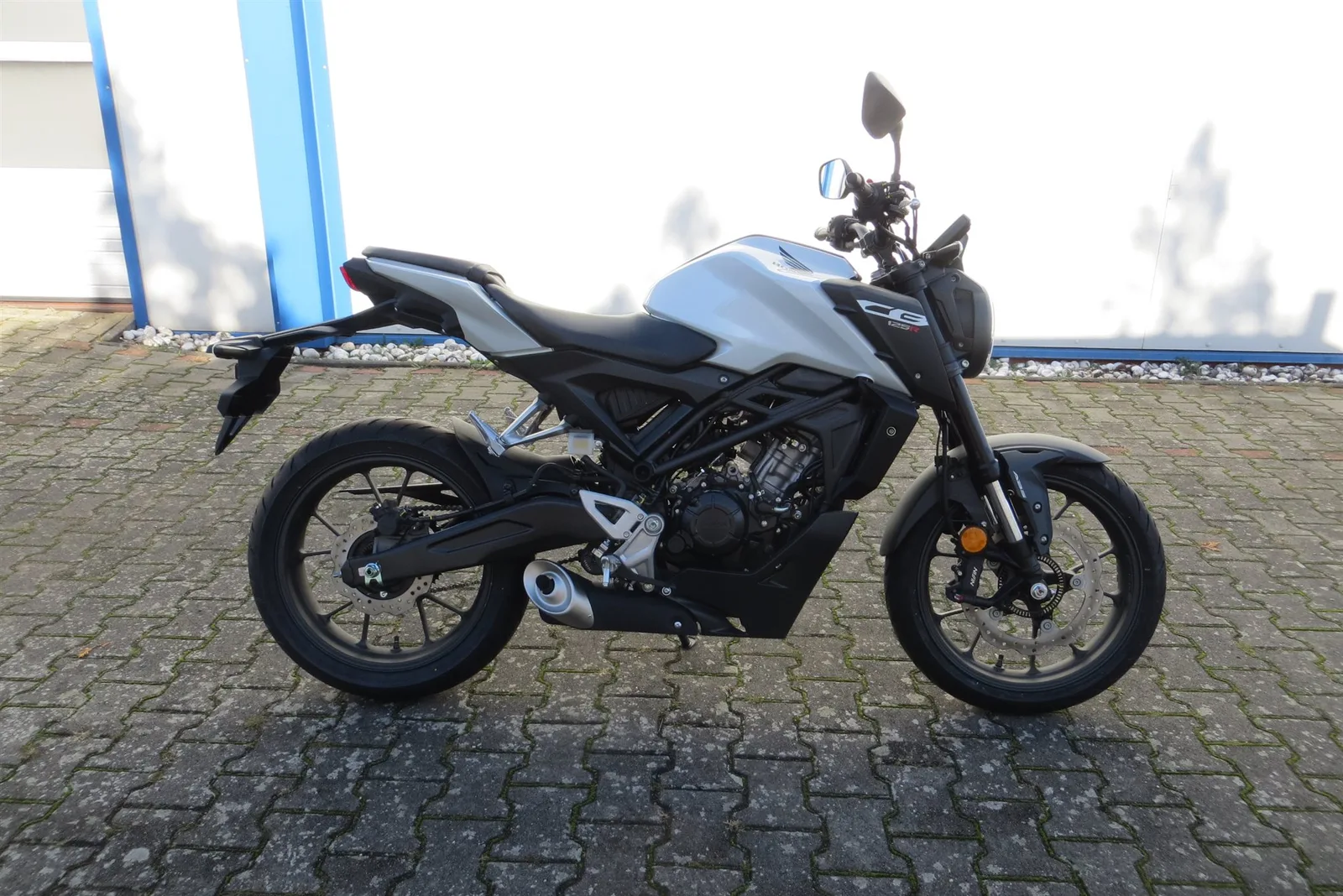 Honda CB125R CBR125 - Neu - Finanzierung ab 79,- € mtl.\*