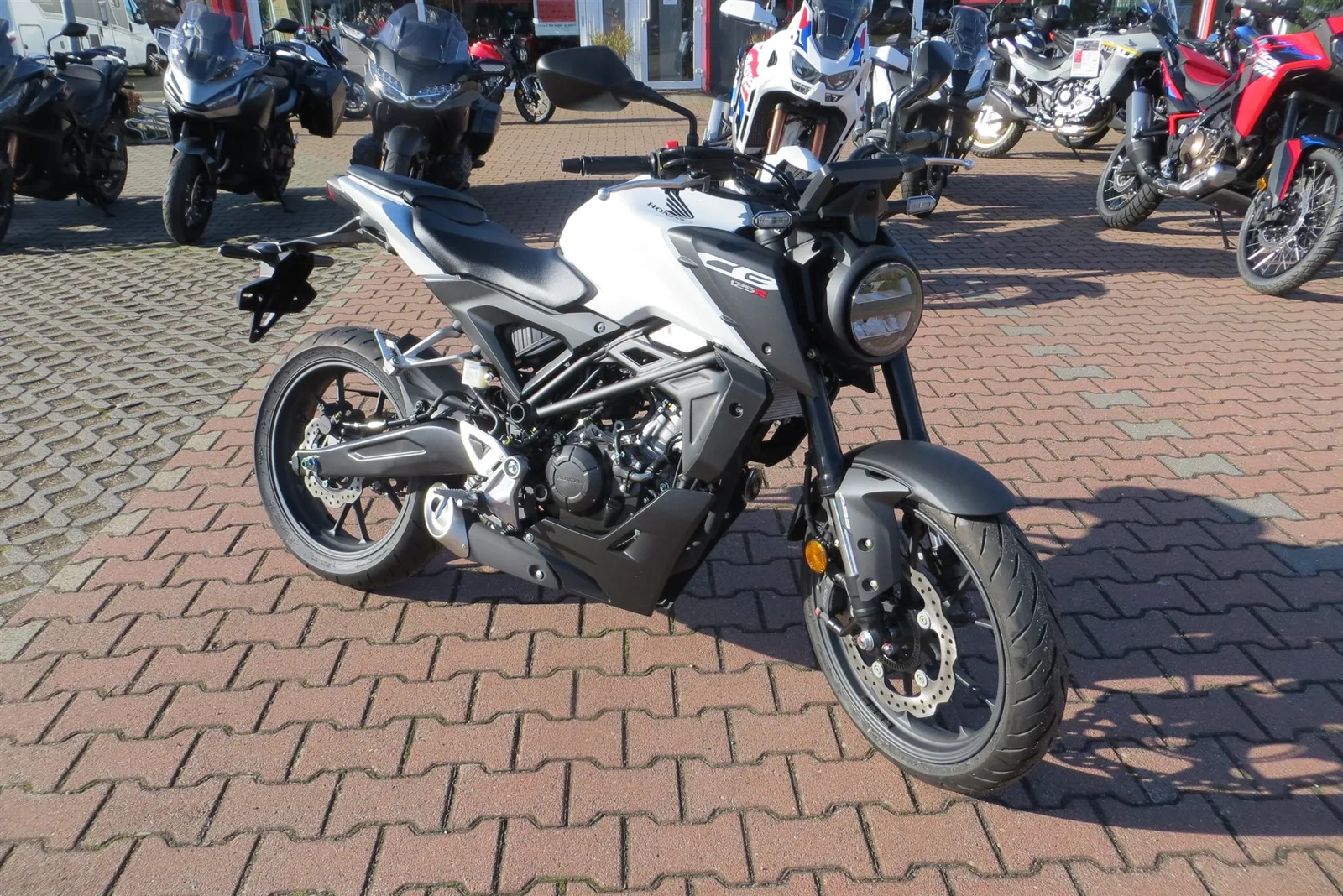 Honda CB125R CBR125 - Neu - Finanzierung ab 79,- € mtl.\*