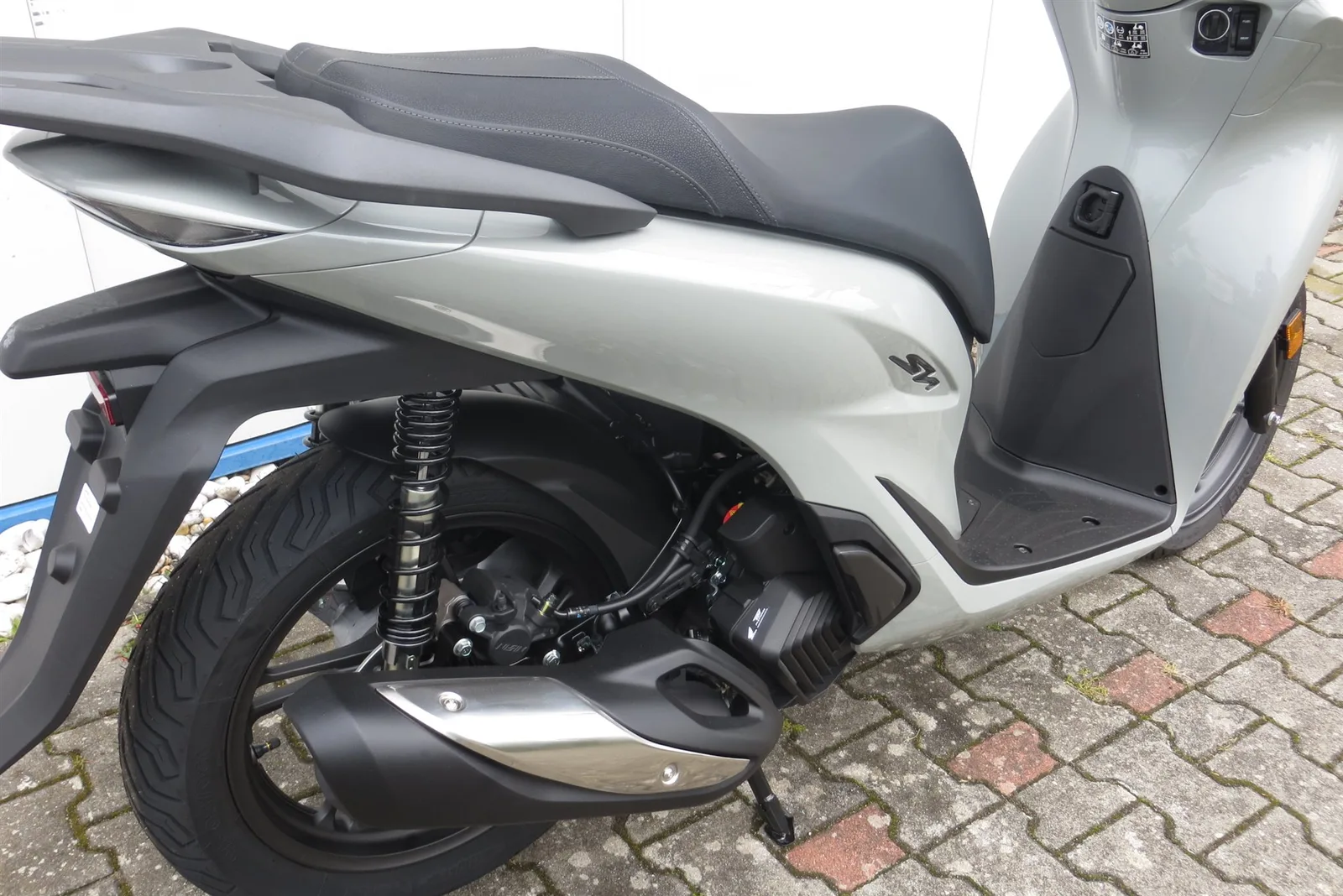 Honda SH125i inkl. Top Case - Finanzierung ab 65,- € mtl.\*