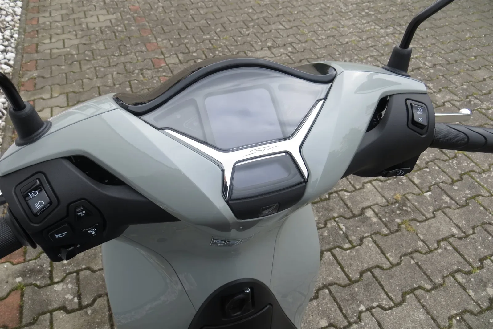 Honda SH125i inkl. Top Case - Finanzierung ab 65,- € mtl.\*