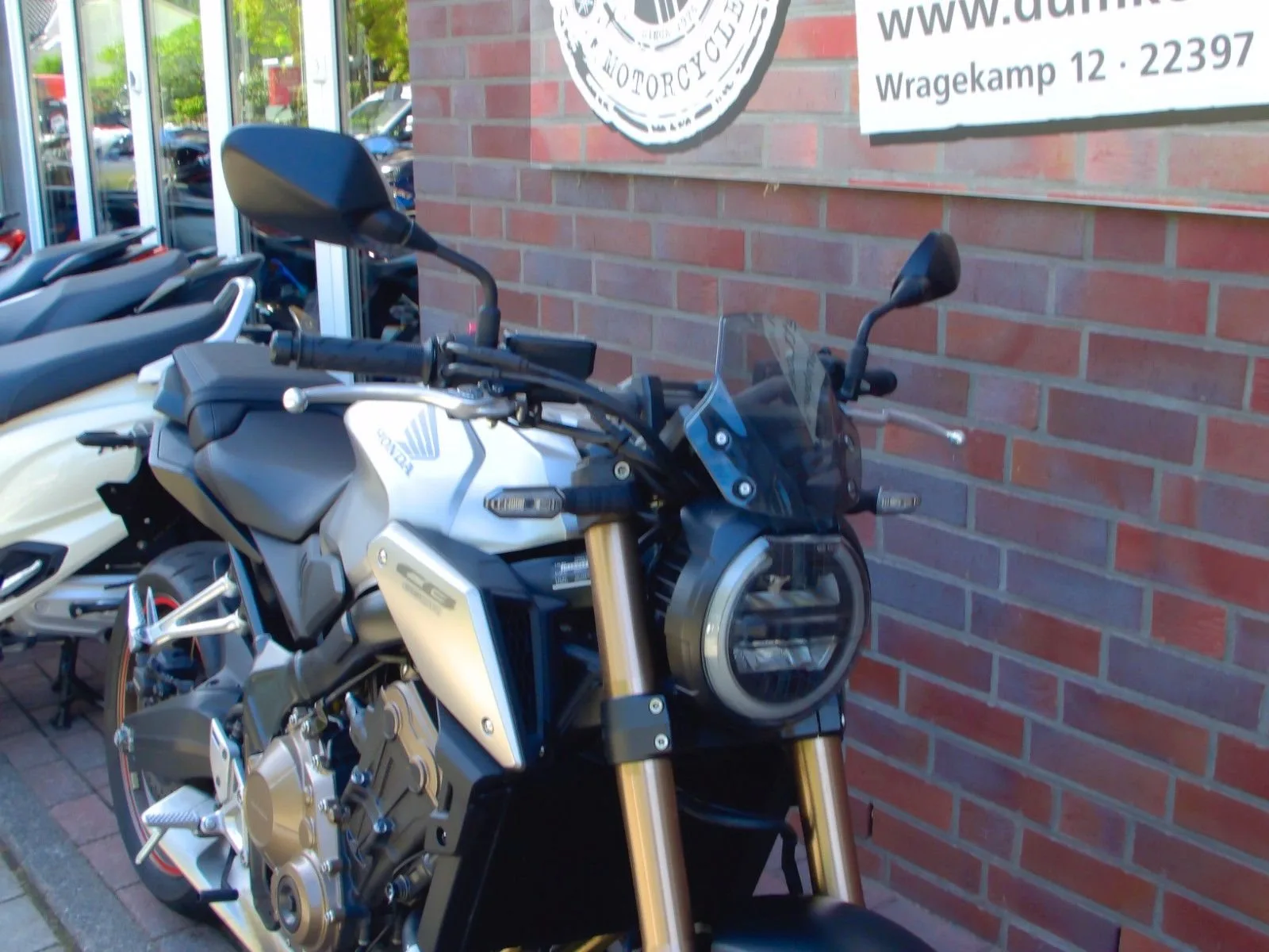 Honda CB650R CB 650 R ABS 1. Hand