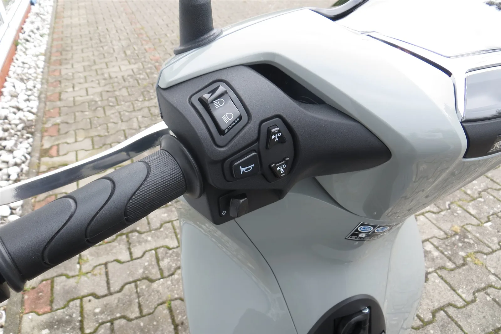 Honda SH125i inkl. Top Case - Finanzierung ab 65,- € mtl.\*