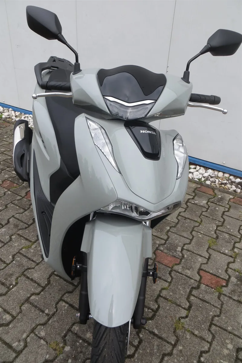 Honda SH125i inkl. Top Case - Finanzierung ab 65,- € mtl.\*