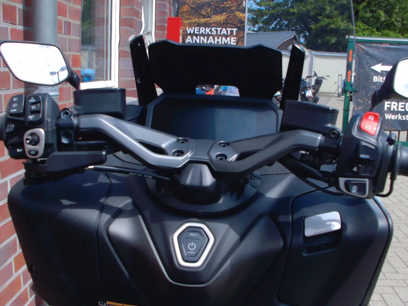 Yamaha XMAX 300 Tech MAX+