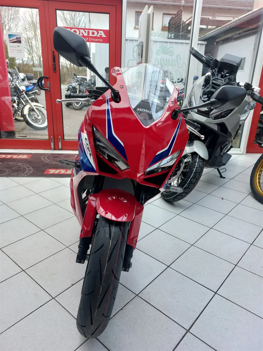 Honda CBR650R