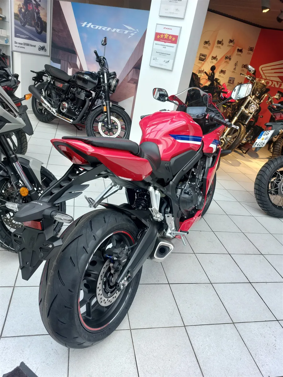 Honda CBR650R
