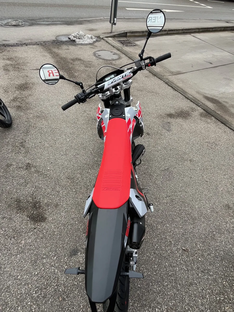 Fantic XM 50 Performance & Competition