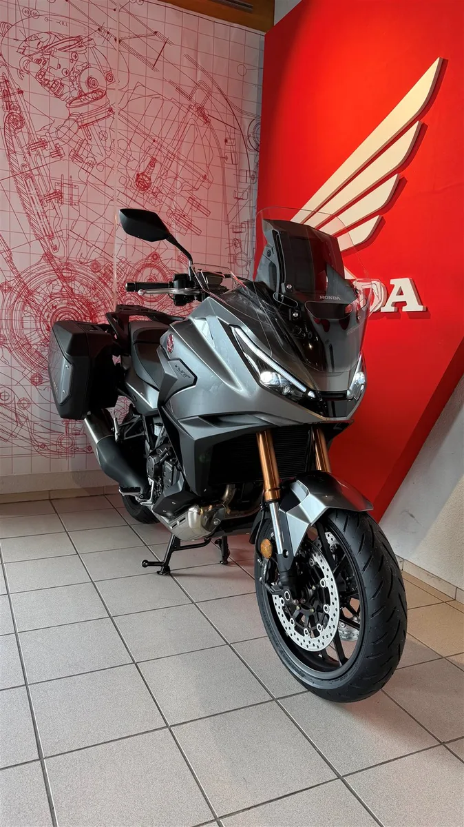 Honda NT1100 DCT Electronic Suspension \*6 Jahre Garantie\*