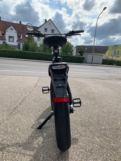 Fantic ISSIMO Urban "fährt auch ohne zu treten 45 km/h"