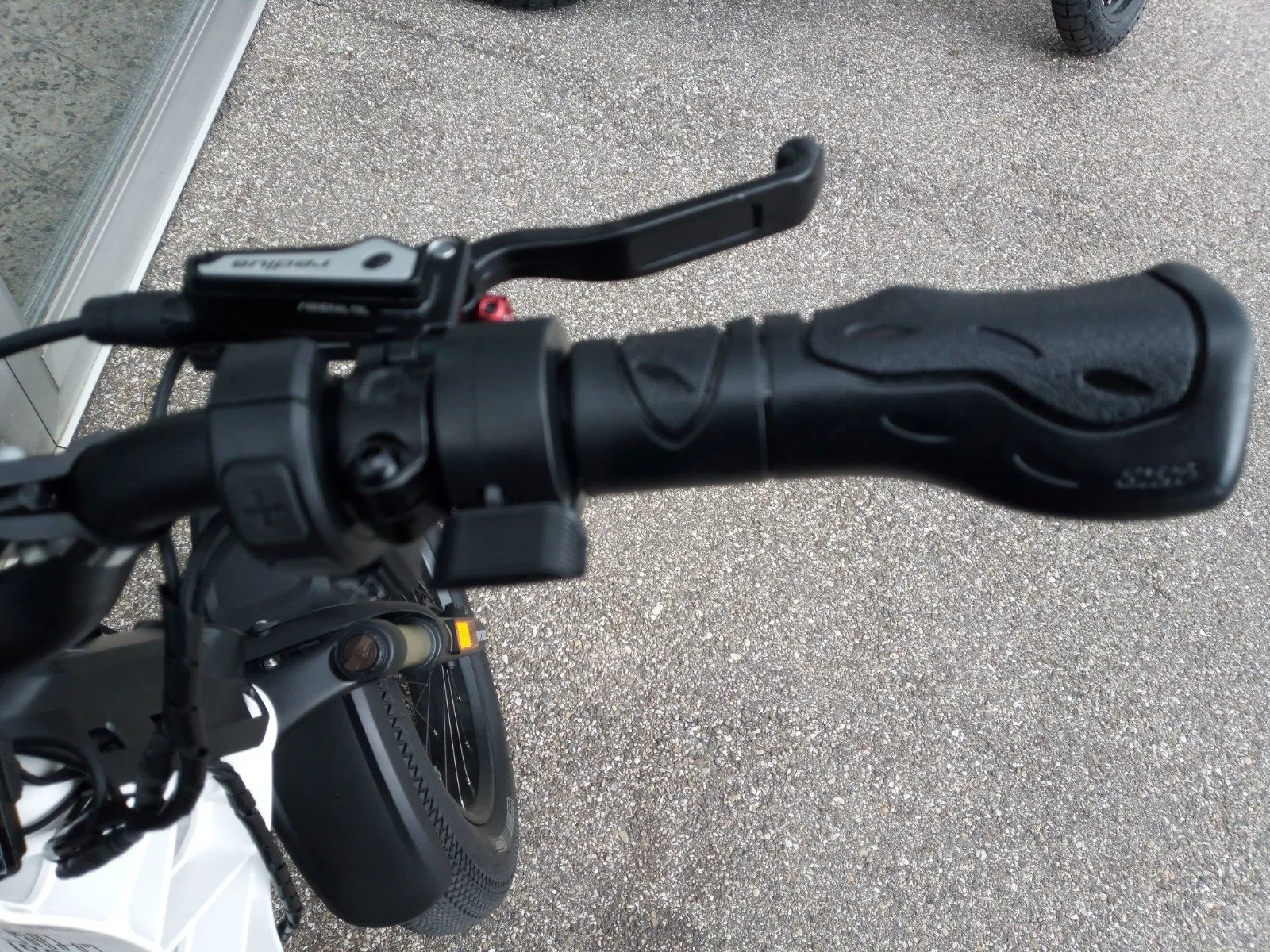 Fantic ISSIMO Urban "fährt auch ohne zu treten 45 km/h"