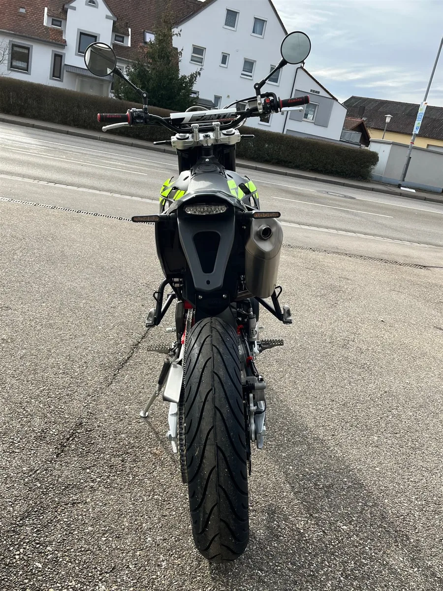 Fantic XMF 125 Performance & Competition jetzt mit ABS