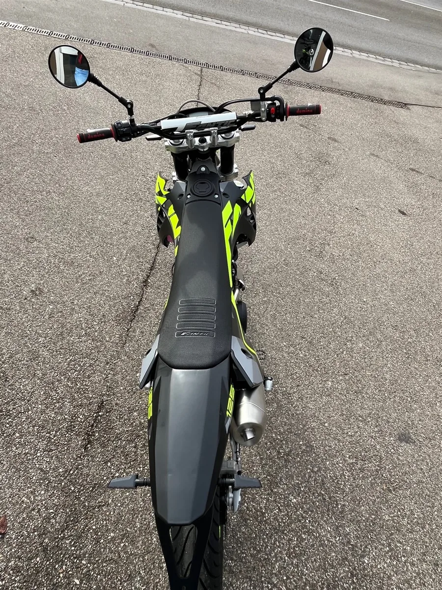 Fantic XMF 125 Performance & Competition jetzt mit ABS